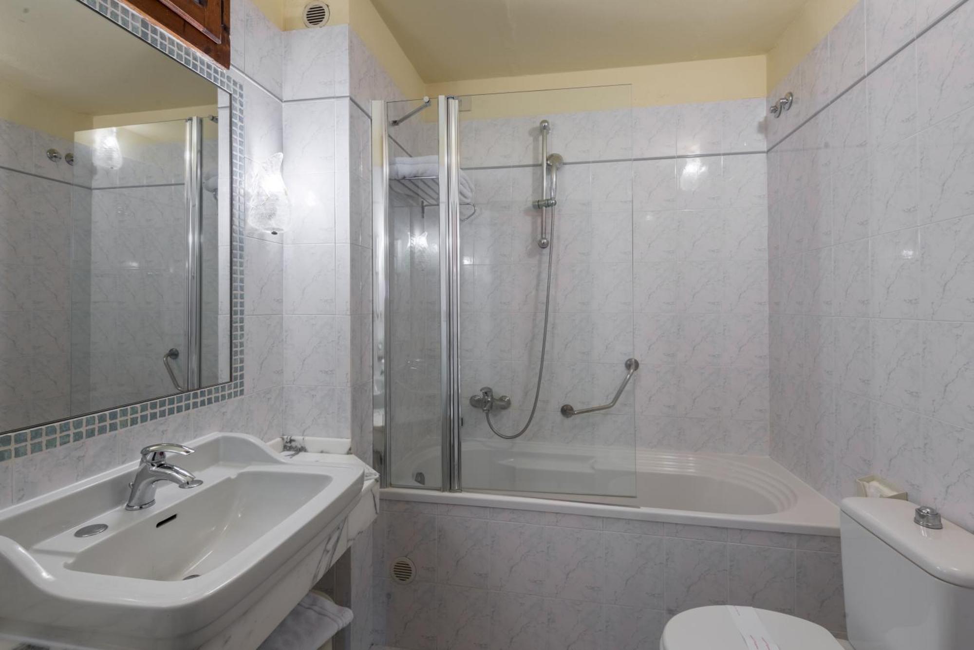 Hotel Minerva Palace Монтекатини-Терме Экстерьер фото