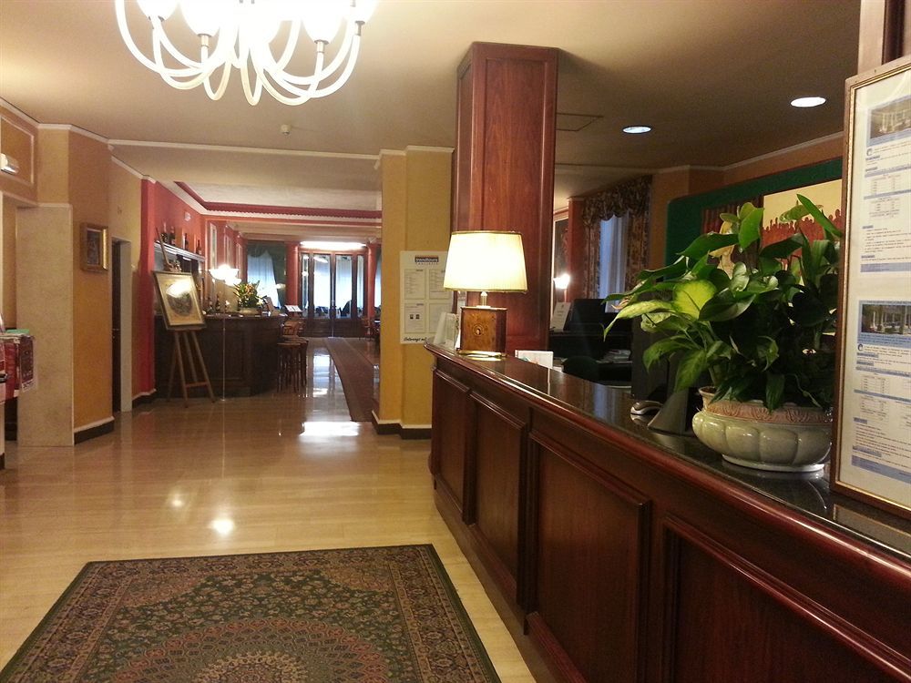 Hotel Minerva Palace Монтекатини-Терме Экстерьер фото