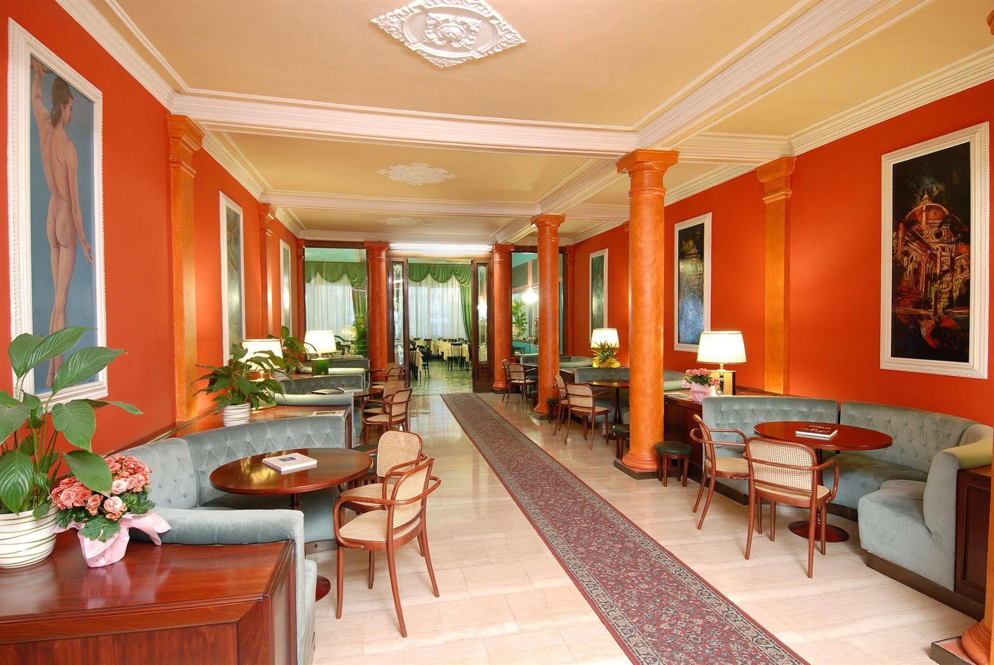 Hotel Minerva Palace Монтекатини-Терме Экстерьер фото