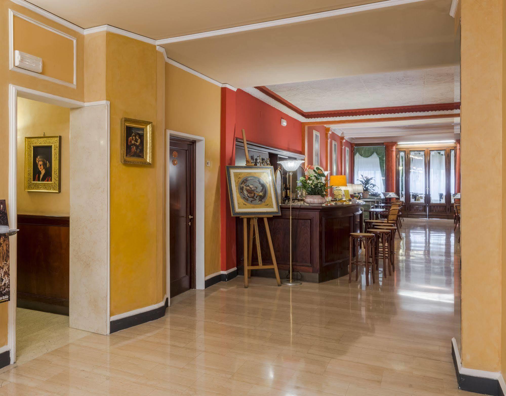 Hotel Minerva Palace Монтекатини-Терме Экстерьер фото