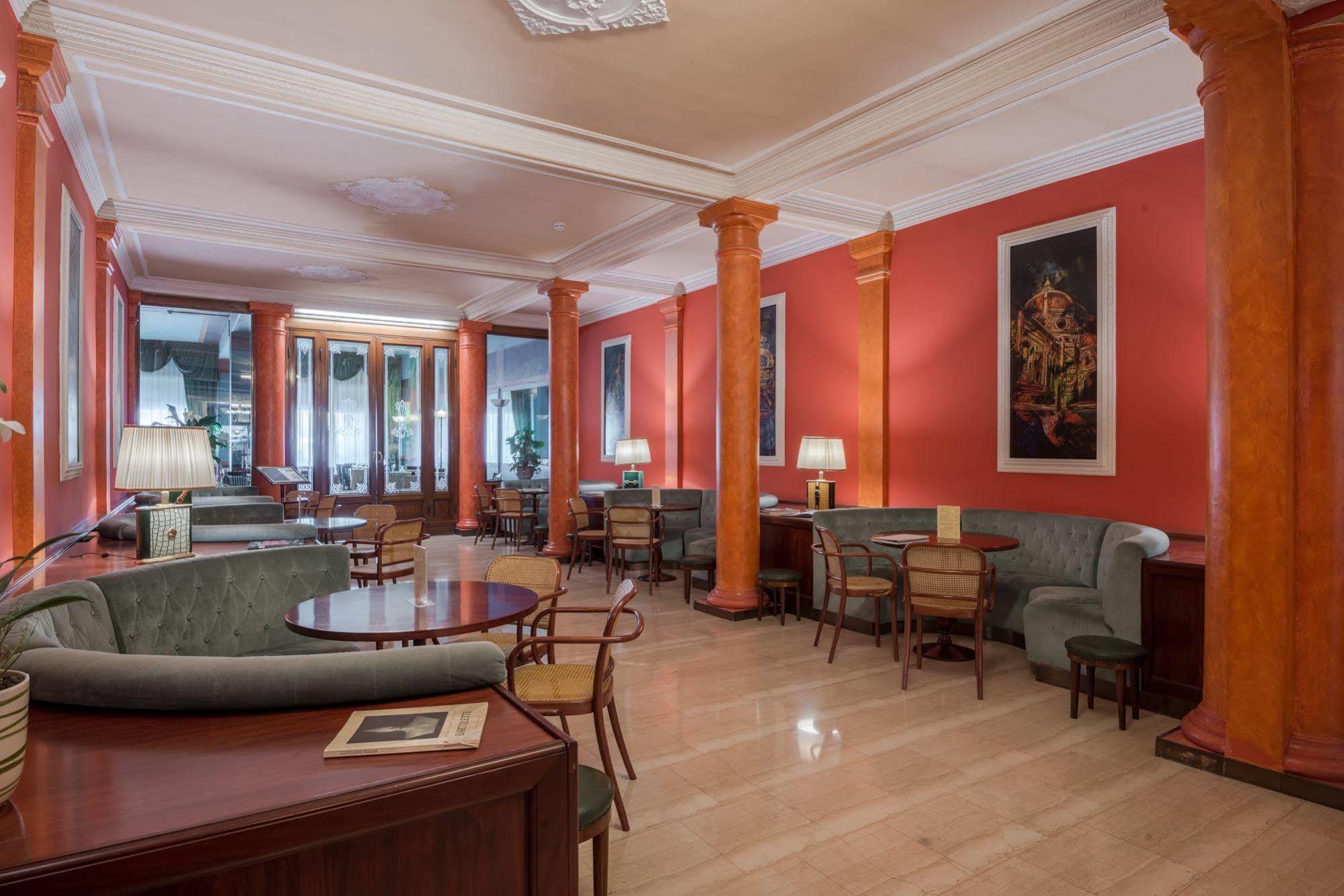 Hotel Minerva Palace Монтекатини-Терме Экстерьер фото