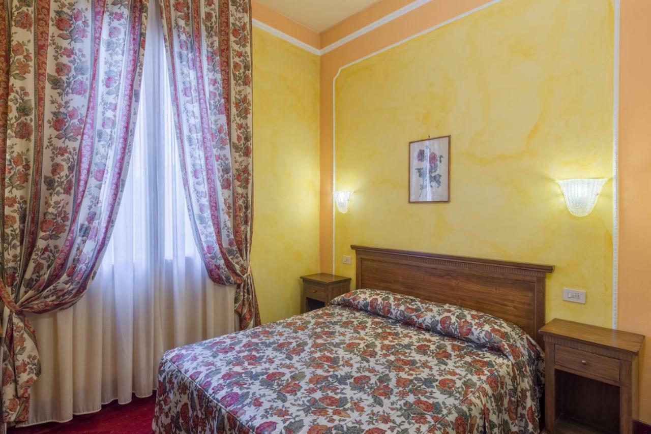 Hotel Minerva Palace Монтекатини-Терме Экстерьер фото