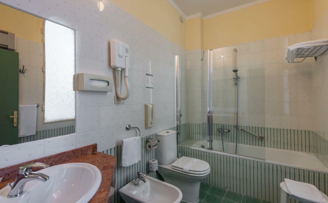 Hotel Minerva Palace Монтекатини-Терме Экстерьер фото